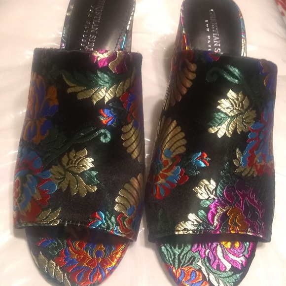 Christian Siriano shoes - Picture 2 of 11